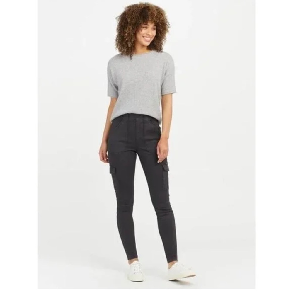 NWT SPANX Stretch Twill Ankle Cargo Pant in Washed Black